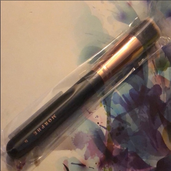 Morphe R6 Flat Buffer Brush - Picture 3 of 3